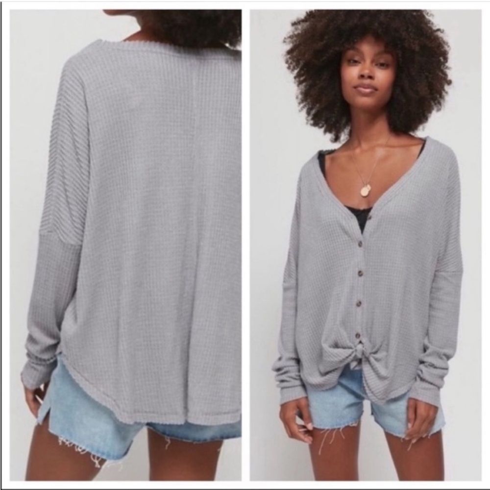 UO Out From Under Jojo Oversized Gray Thermal Button-Front Top Large Boho Comfy